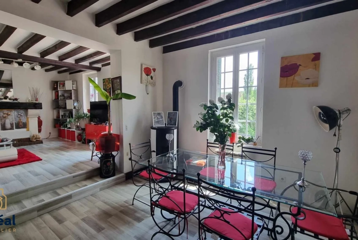 Maison en pierres de 84 m² à Harquency – 3 chambres, terrasse et vue dégagée 