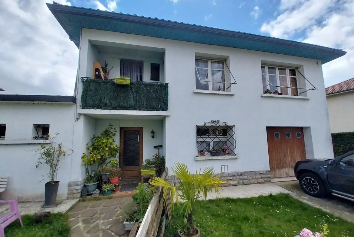 Appartement T3 avec jardin et garage à Bizanos, proche Pau 
