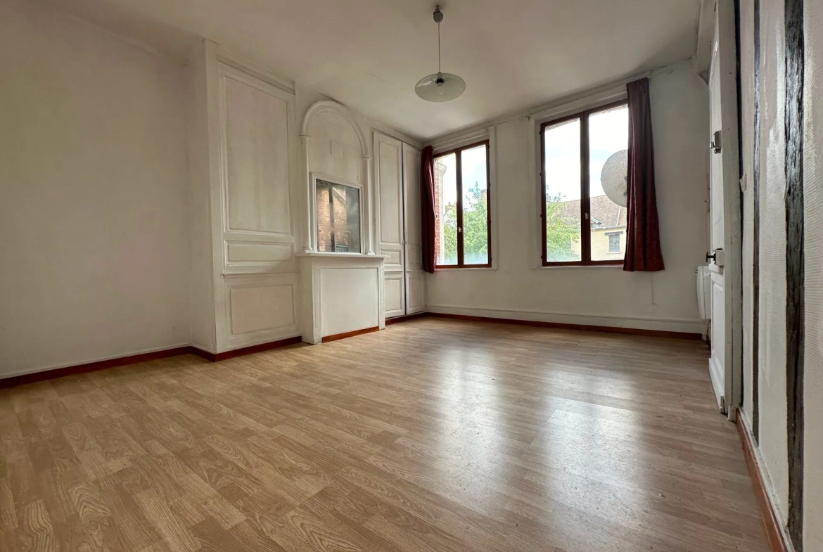 Appartement 2 pièces à Louviers en centre-ville proche commerces 