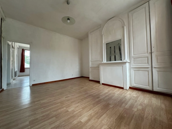 Appartement 2 pièces à Louviers en centre-ville proche commerces