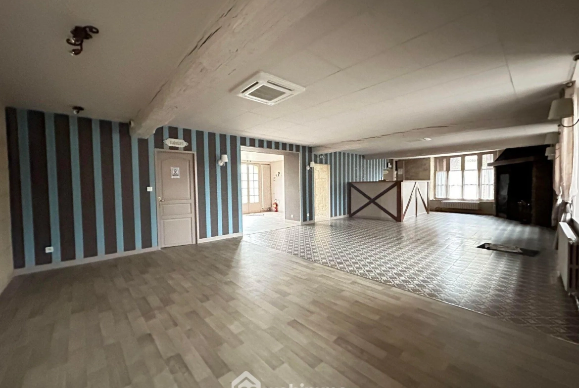 Ancienne propriété commerciale de 205 m² à Bruyères-et-Montbérault avec jardin et garage 