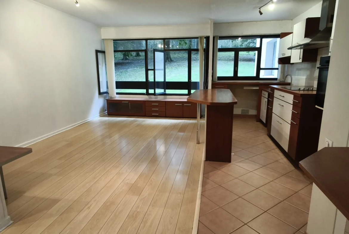 Appartement 2 pièces de 52 m² avec vue forêt à Franconville 