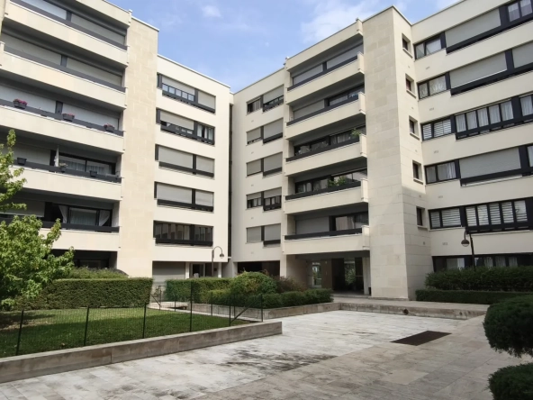 Appartement 2 pièces de 52 m² avec vue forêt à Franconville