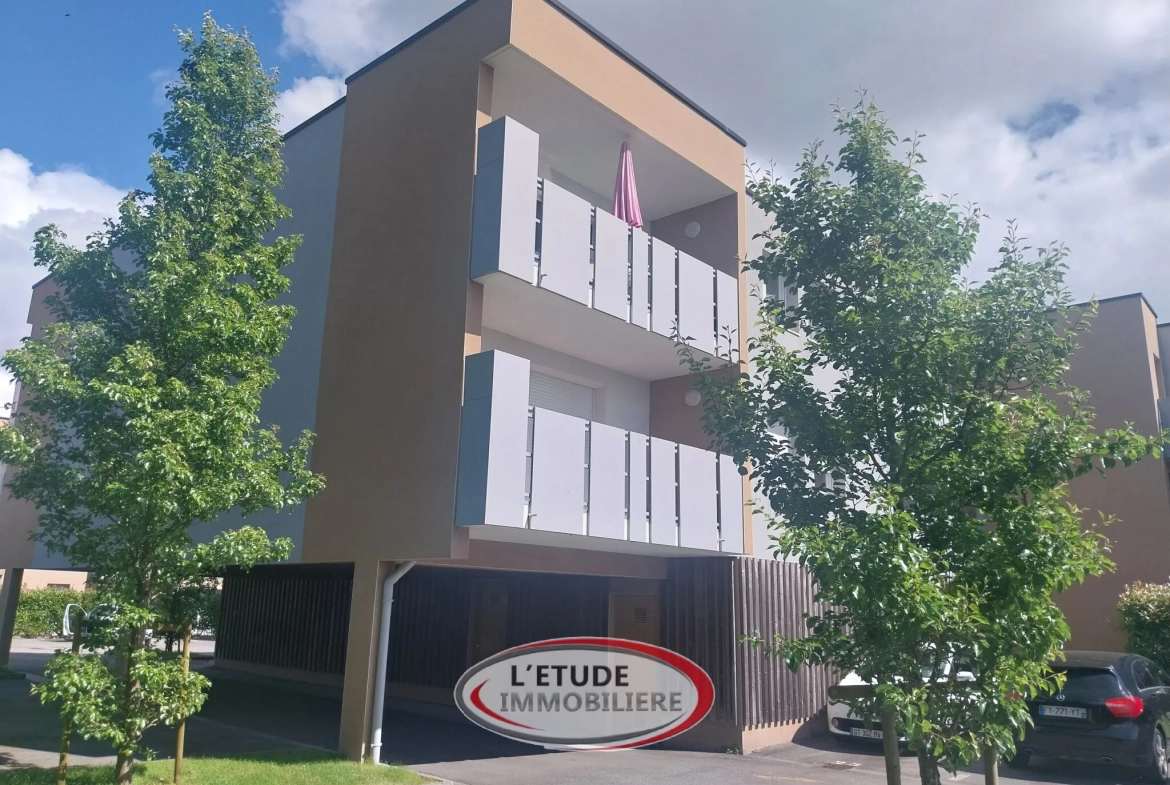 Appartement T2 à Saint-Herblain de 40 m² avec balcon et parking, idéal investissement locatif 
