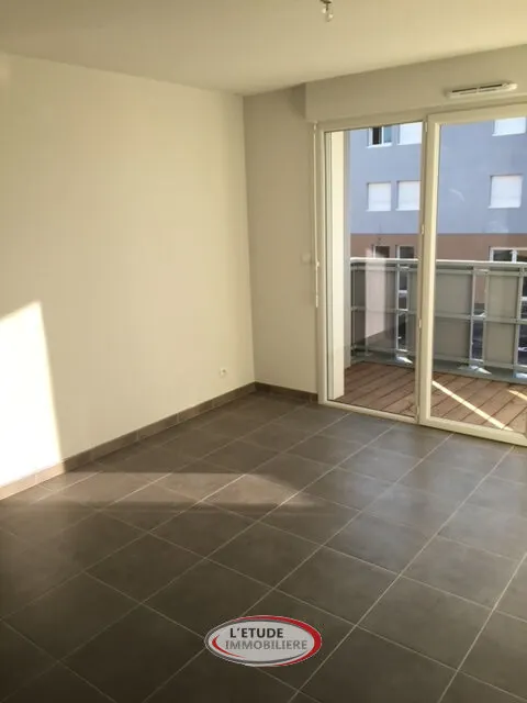 Appartement T2 à Saint-Herblain de 40 m² avec balcon et parking, idéal investissement locatif 