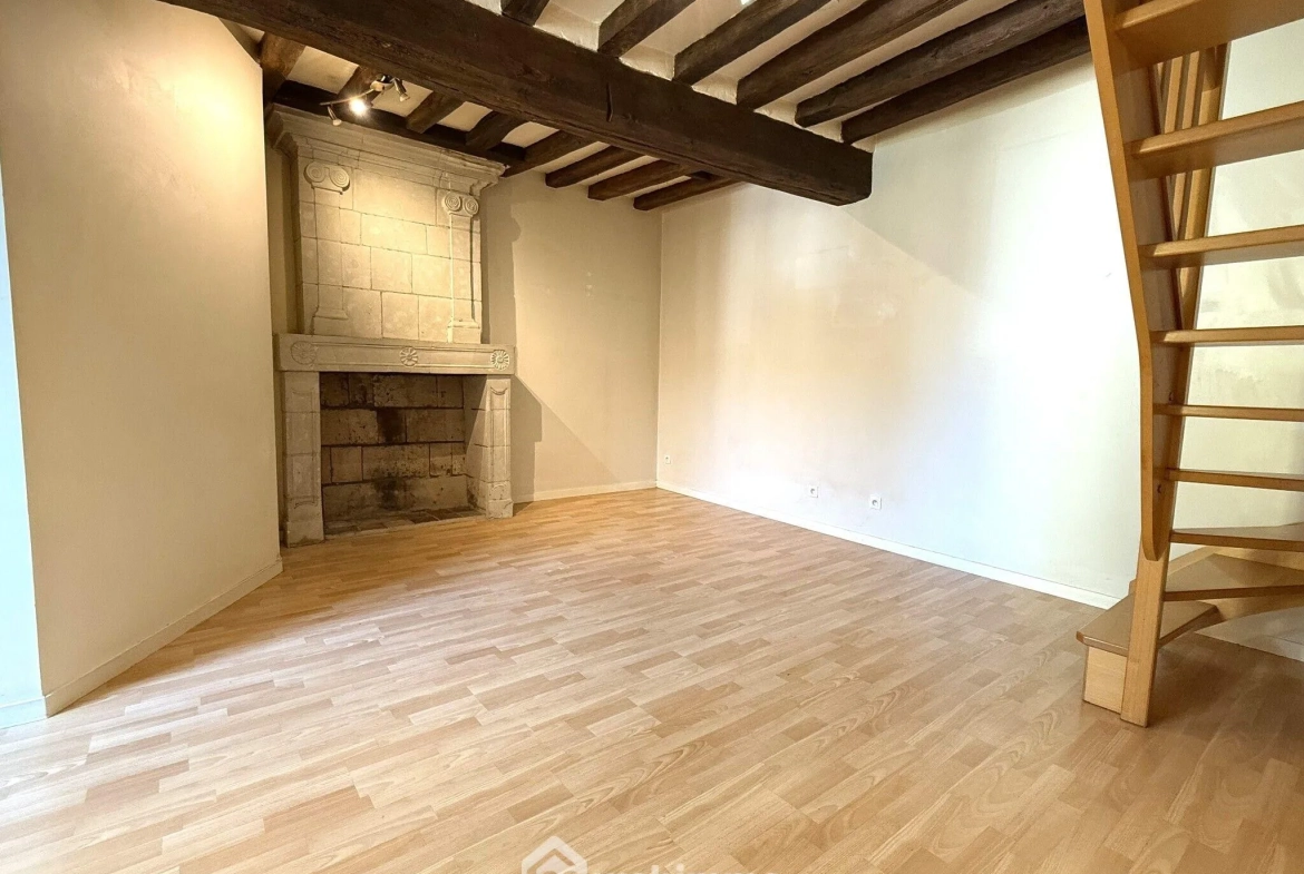 Maison de ville à vendre à Brain-sur-l'Authion - 61m², idéale pour investissement ou premier achat 