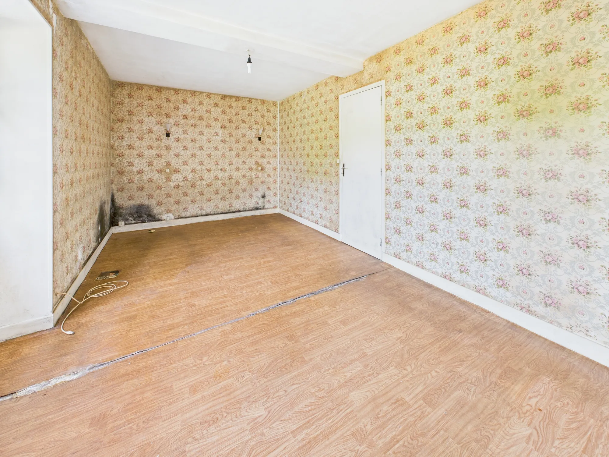 Maison de campagne à vendre à Arbourse, 57,8 m², dépendances et terrain de 1952 m² 