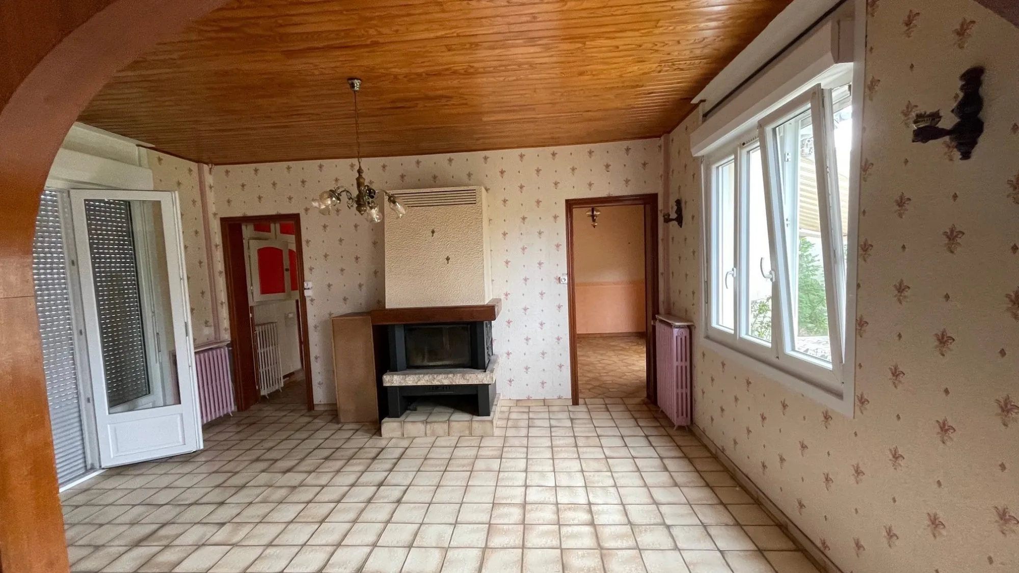Maison à vendre à Hombleux avec jardin, garage et 2 chambres 