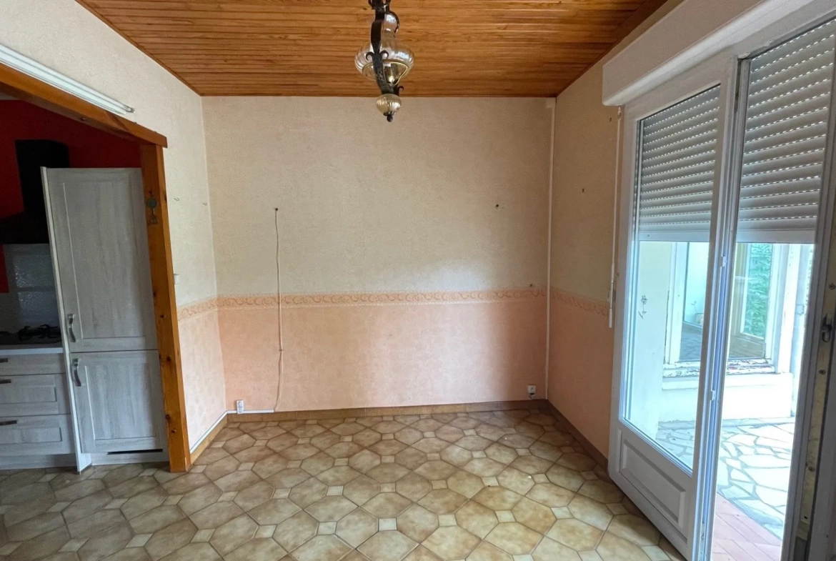 Maison à vendre à Hombleux avec jardin, garage et 2 chambres 