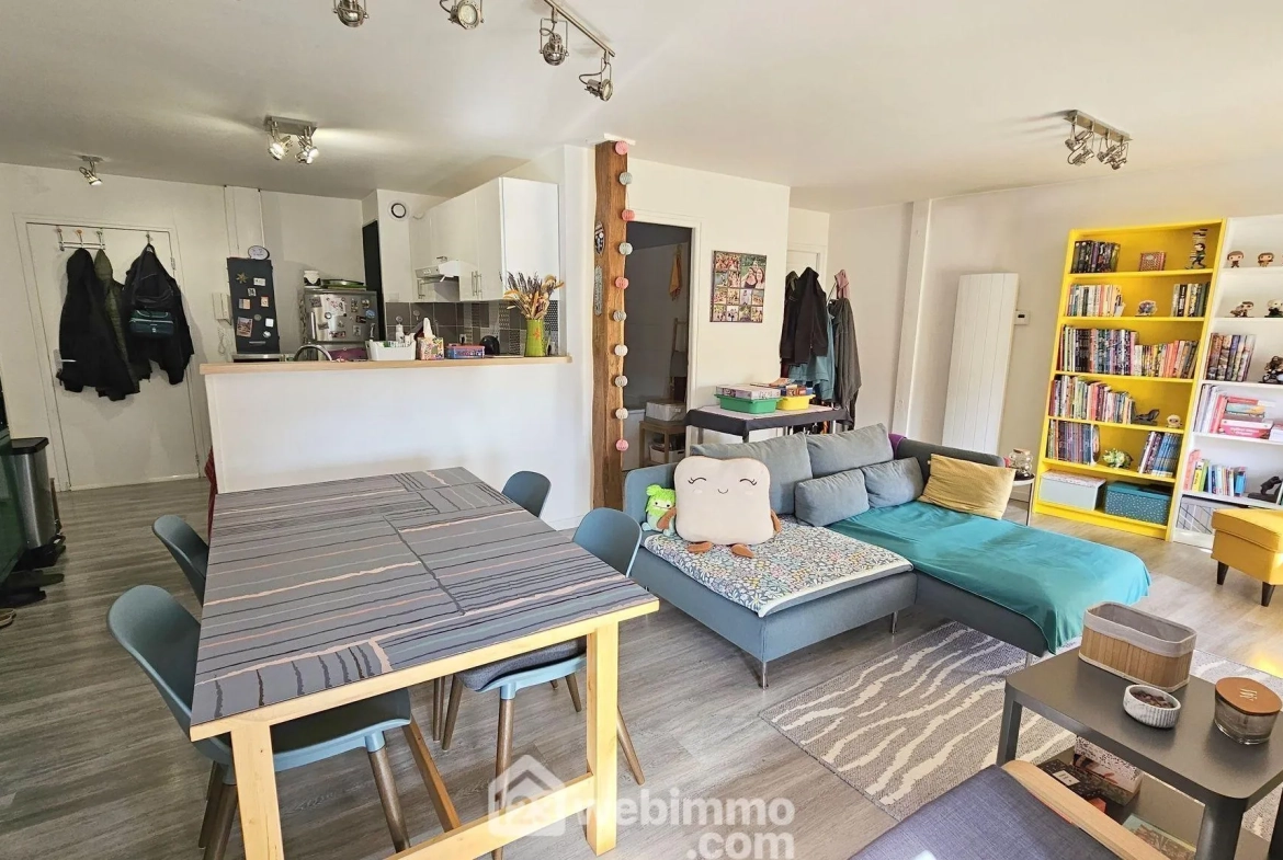 appartement lumineux de 70m² à vendre à puiseaux - centre-ville 