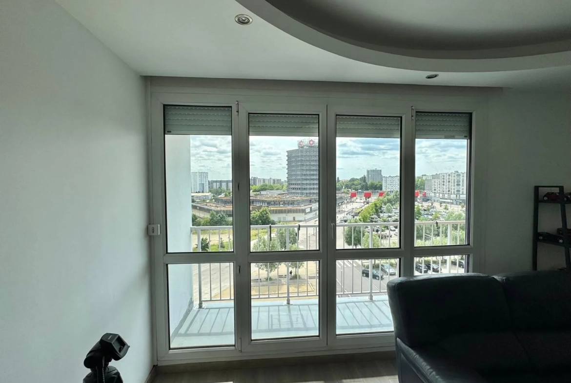 Appartement T5 de 96 m² à Vandoeuvre-lès-Nancy avec balcon et parking 
