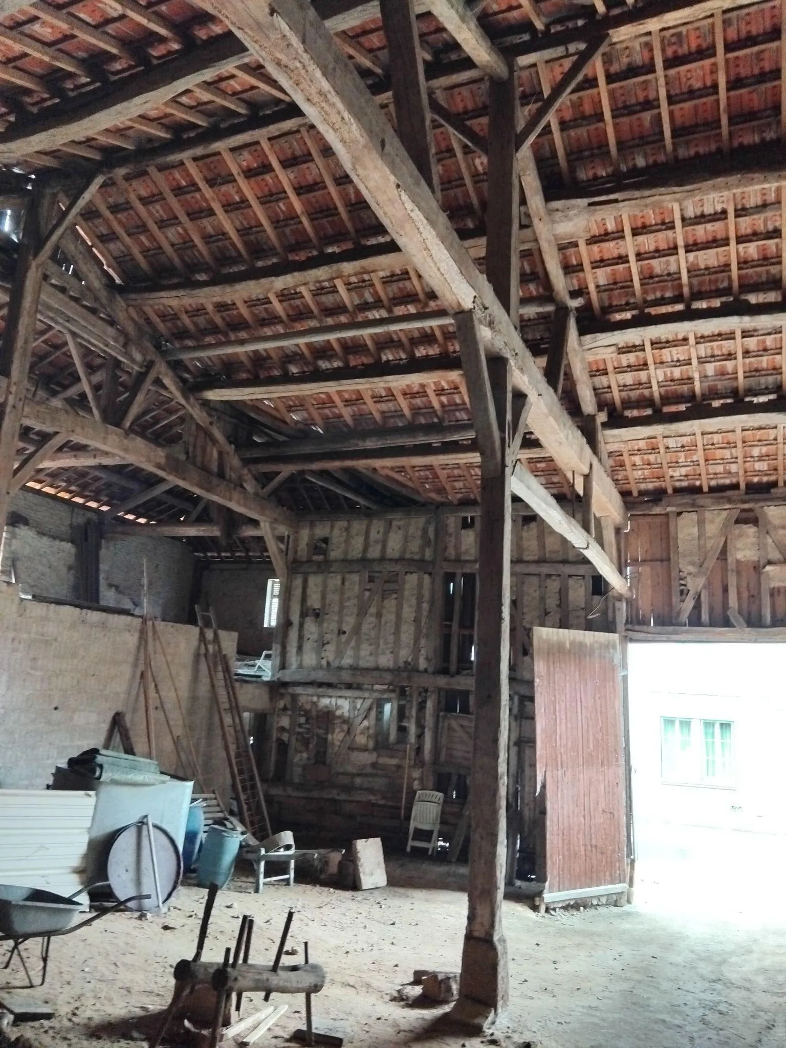 Grande grange et écuries de 360 m² à vendre à Villotte-devant-Louppy 