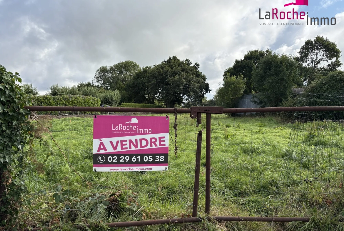 Terrain constructible de 1283 m² à Ploudiry proche Landerneau 