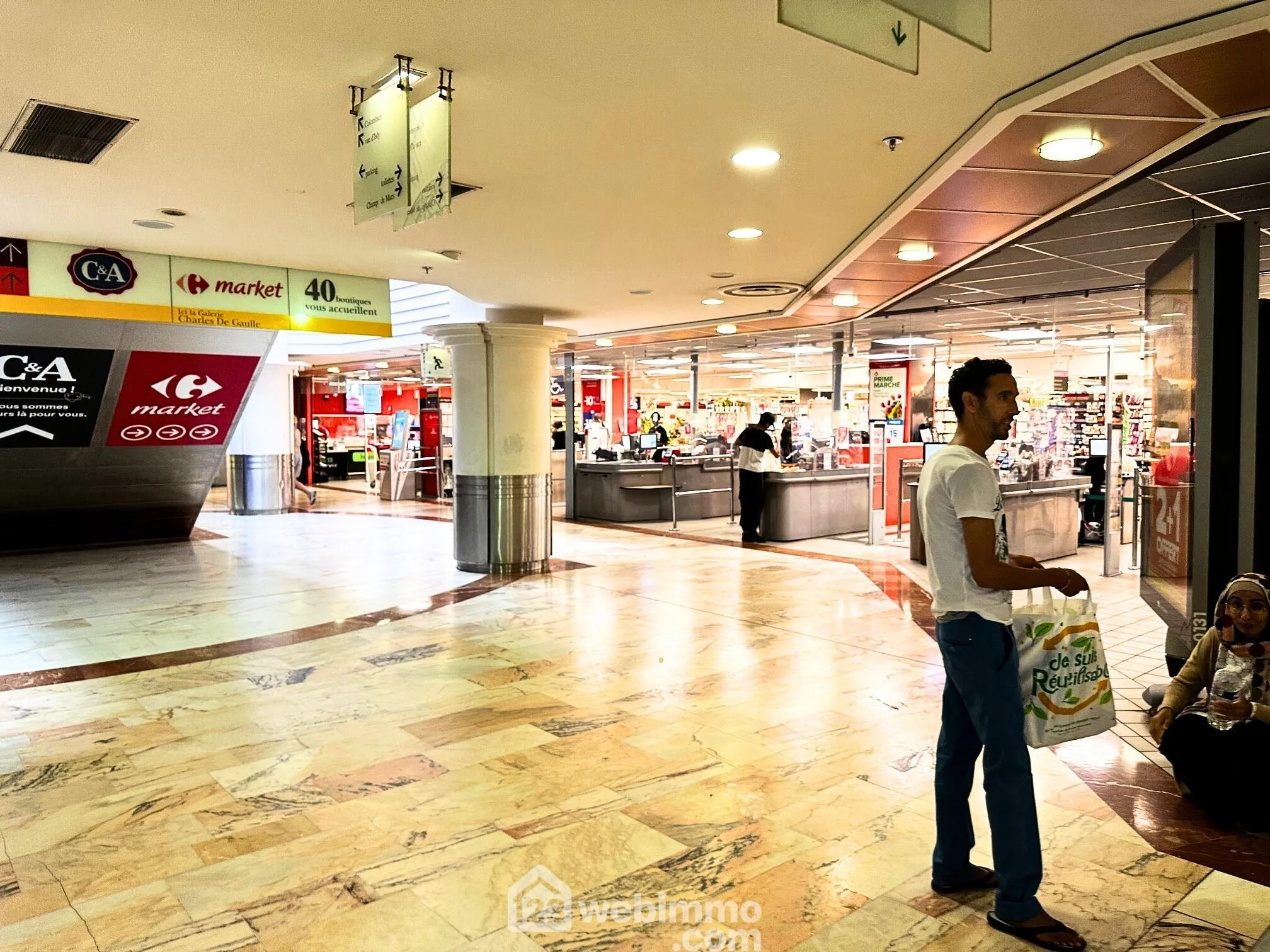 À vendre : Épicerie de 120 m² au cœur de Rennes, excellent potentiel commercial 