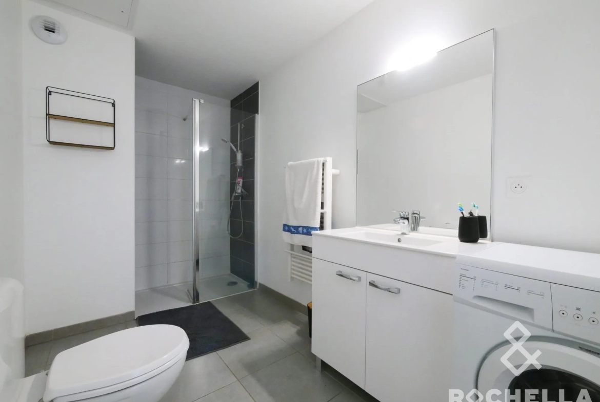 Appartement T2 avec terrasse à La Rochelle, résidence récente et sécurisée 