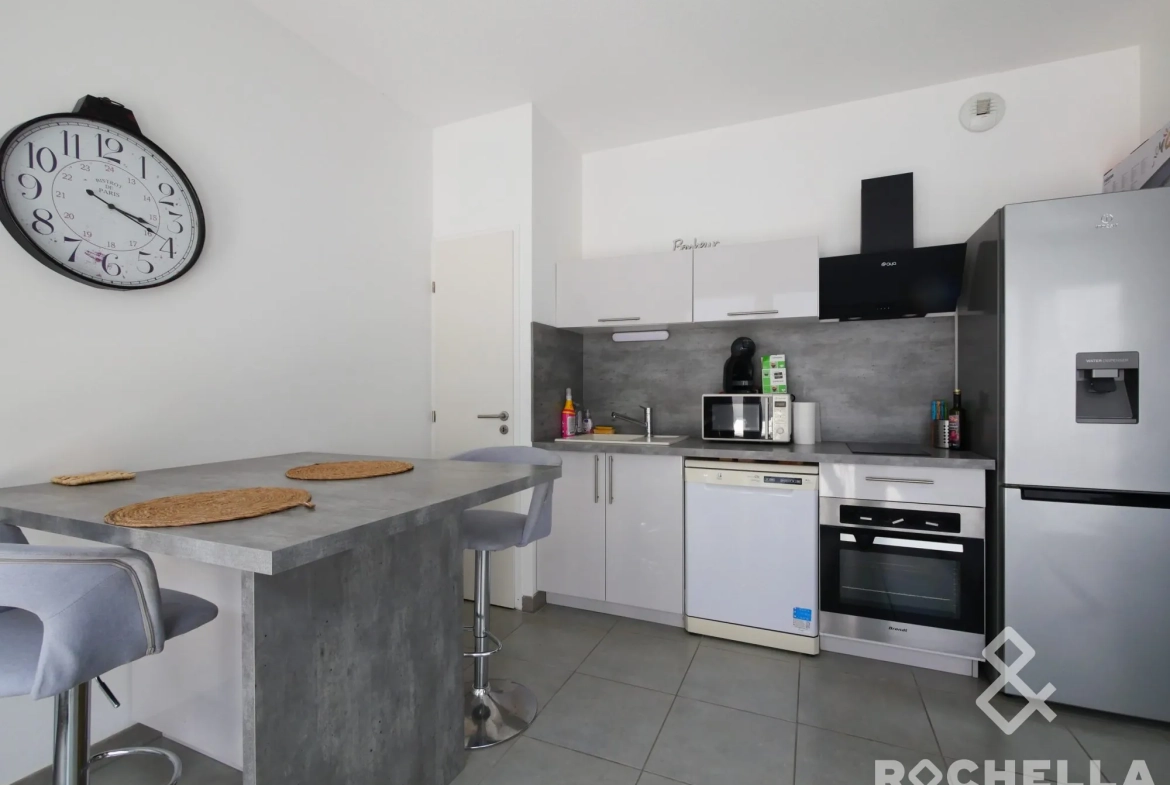 Appartement T2 avec terrasse à La Rochelle, résidence récente et sécurisée 