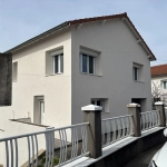 Belle maison rénovée de 102,80 m² avec garage et terrain à Unieux