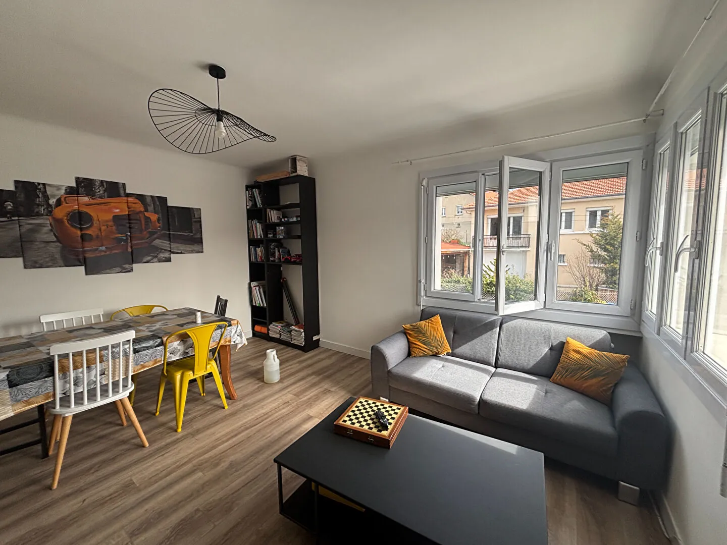 Belle maison rénovée de 102,80 m² avec garage et terrain à Unieux 