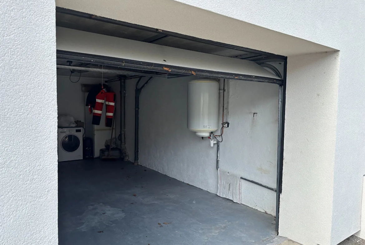 Belle maison rénovée de 102,80 m² avec garage et terrain à Unieux 