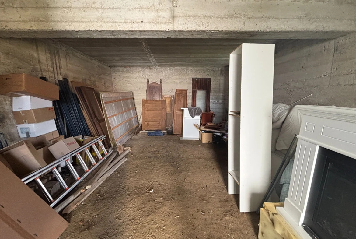 Belle maison rénovée de 102,80 m² avec garage et terrain à Unieux 