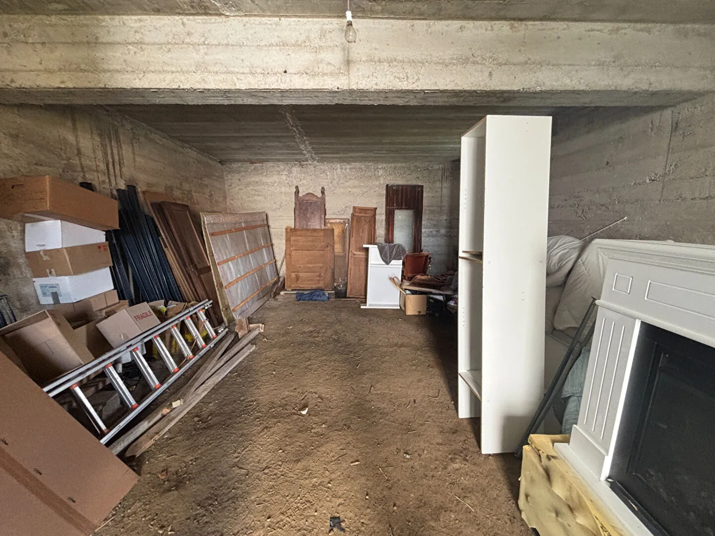 Belle maison rénovée de 102,80 m² avec garage et terrain à Unieux 