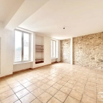 Appartement T2 rénové à Nîmes, 45 m², proche centre historique