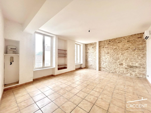 Appartement T2 rénové à Nîmes, 45 m², proche centre historique