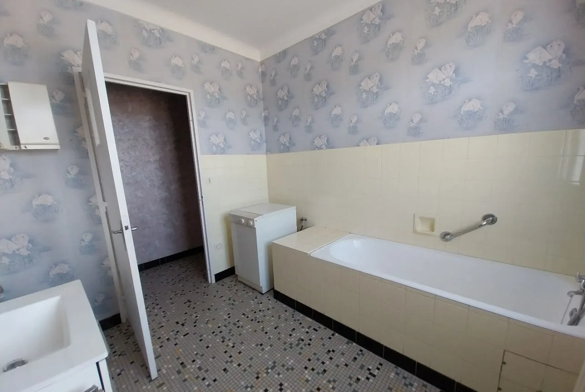 Belle maison familiale à Aureilhan avec 6 chambres et jardin arboré 