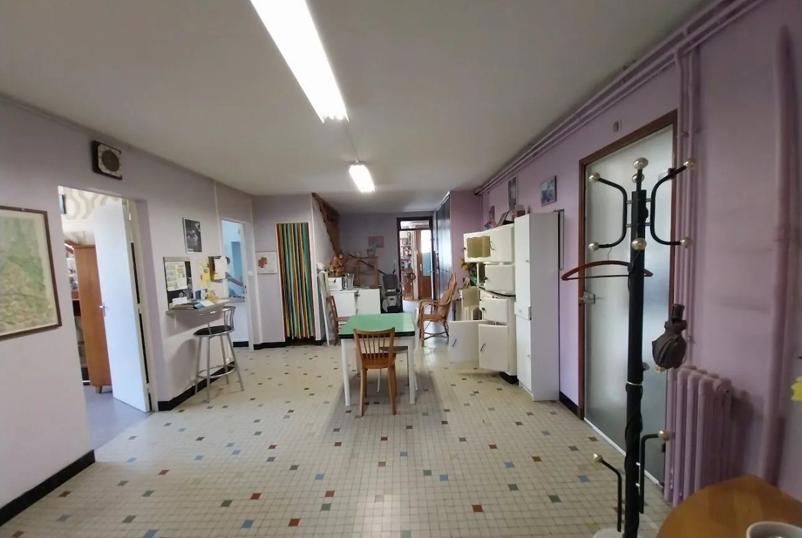 Belle maison familiale à Aureilhan avec 6 chambres et jardin arboré 