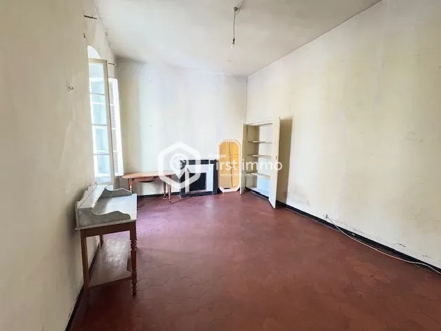 Maison de village à rénovée à Estagel avec charme historique et grand potentiel 