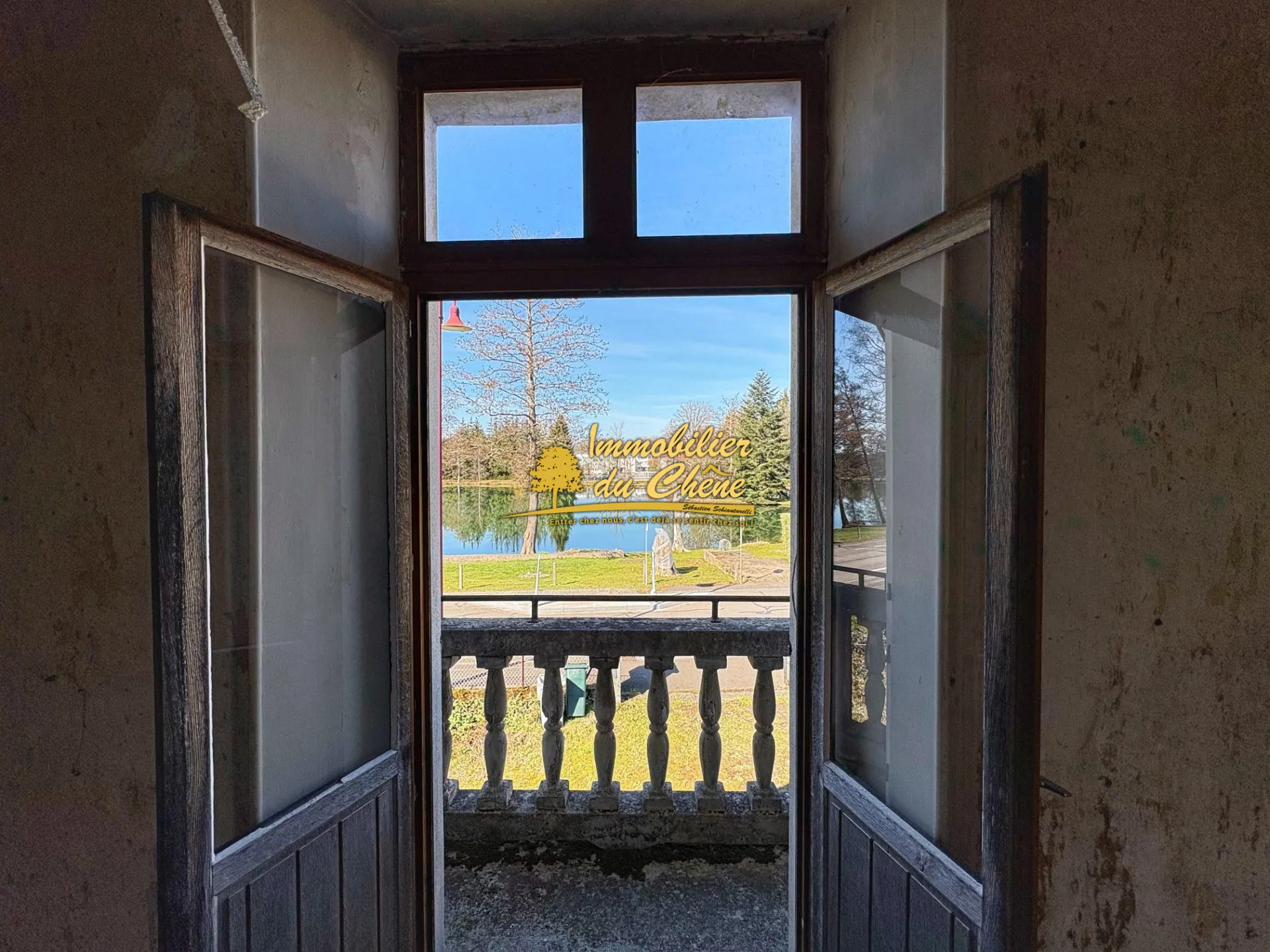 Maison lumineuse à Magny Vernois avec vue lac, 4 chambres et grands espaces 