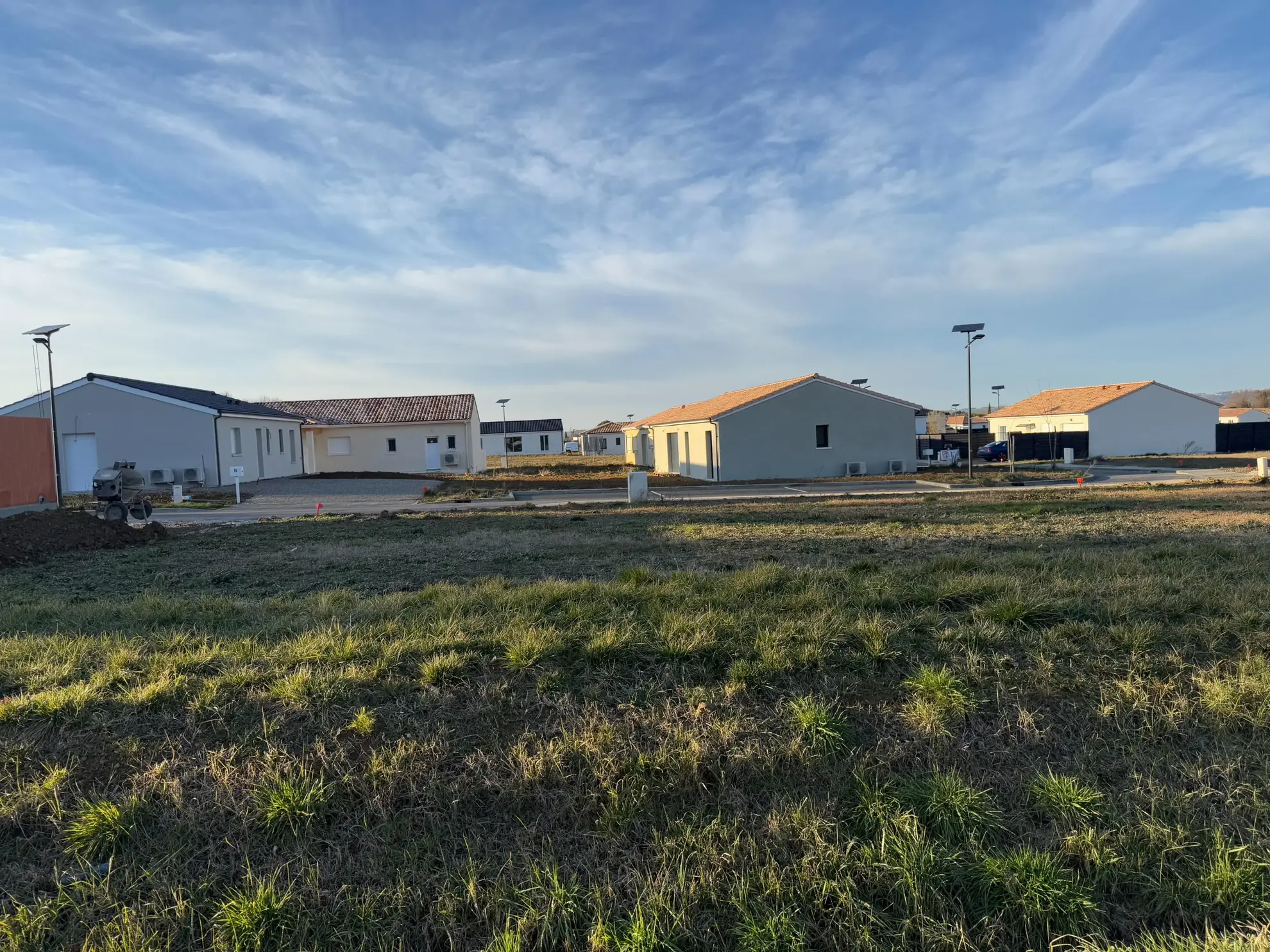 Terrain à bâtir de 707 m² à Estillac, proche écoles et commerces 