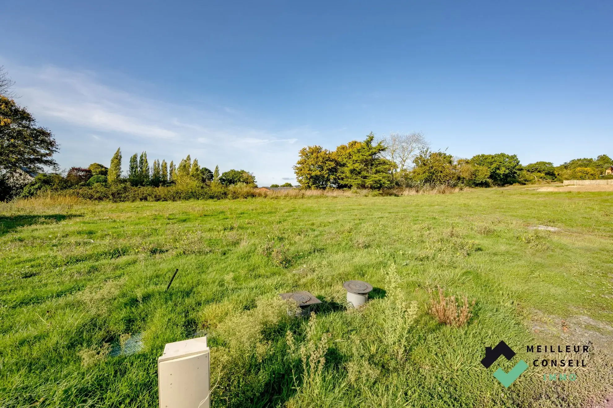 Terrains constructibles à 2 km des plages d'Erquy, superficie de 370 à 528 m² 