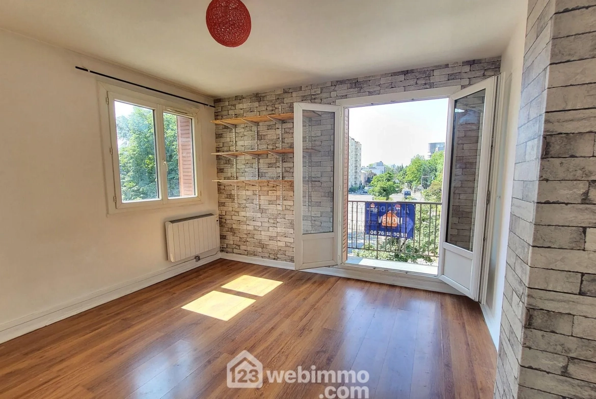 Achat appartement lumineux de 55 m² avec 2 balcons à Grenoble 