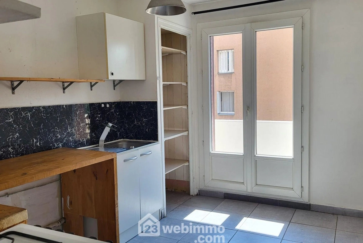 Achat appartement lumineux de 55 m² avec 2 balcons à Grenoble 