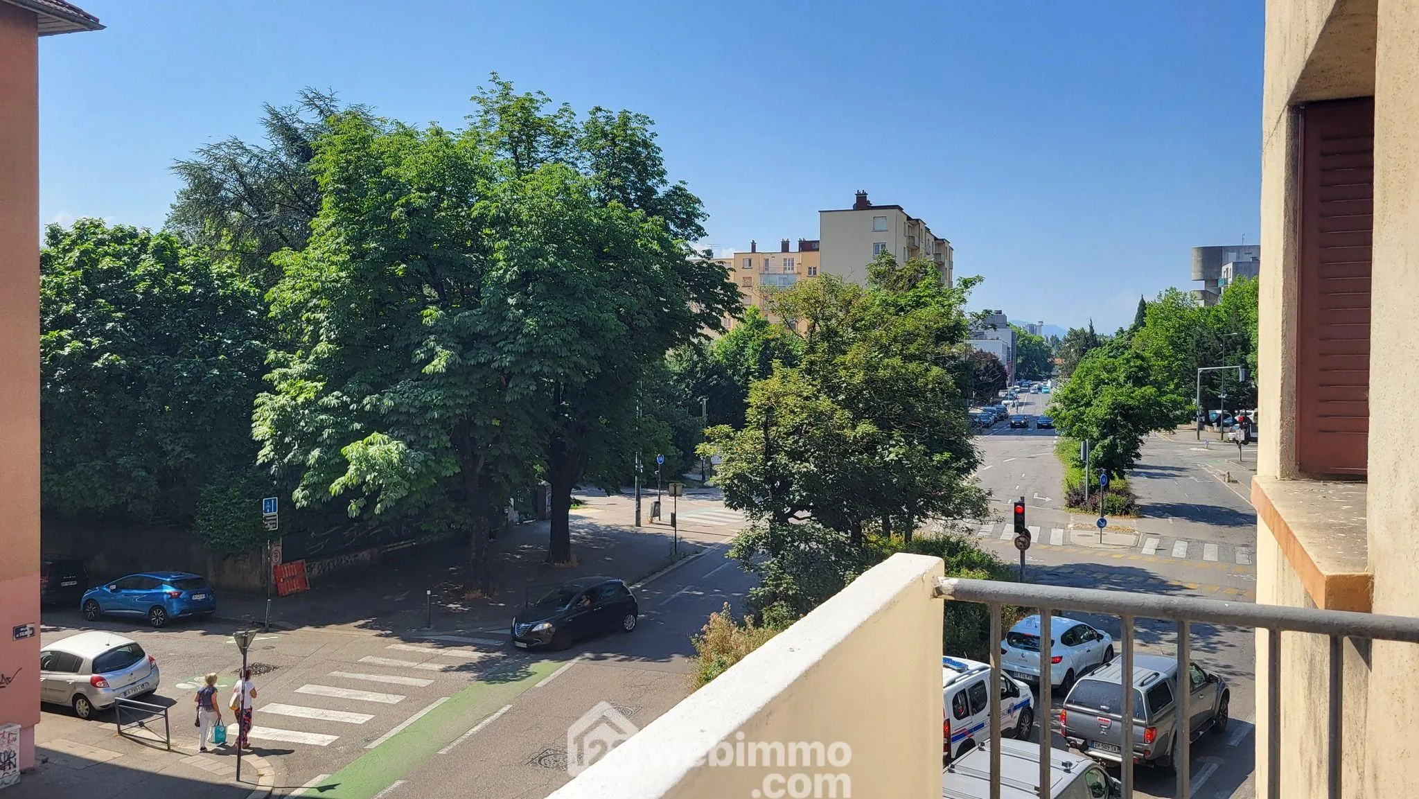 Achat appartement lumineux de 55 m² avec 2 balcons à Grenoble 