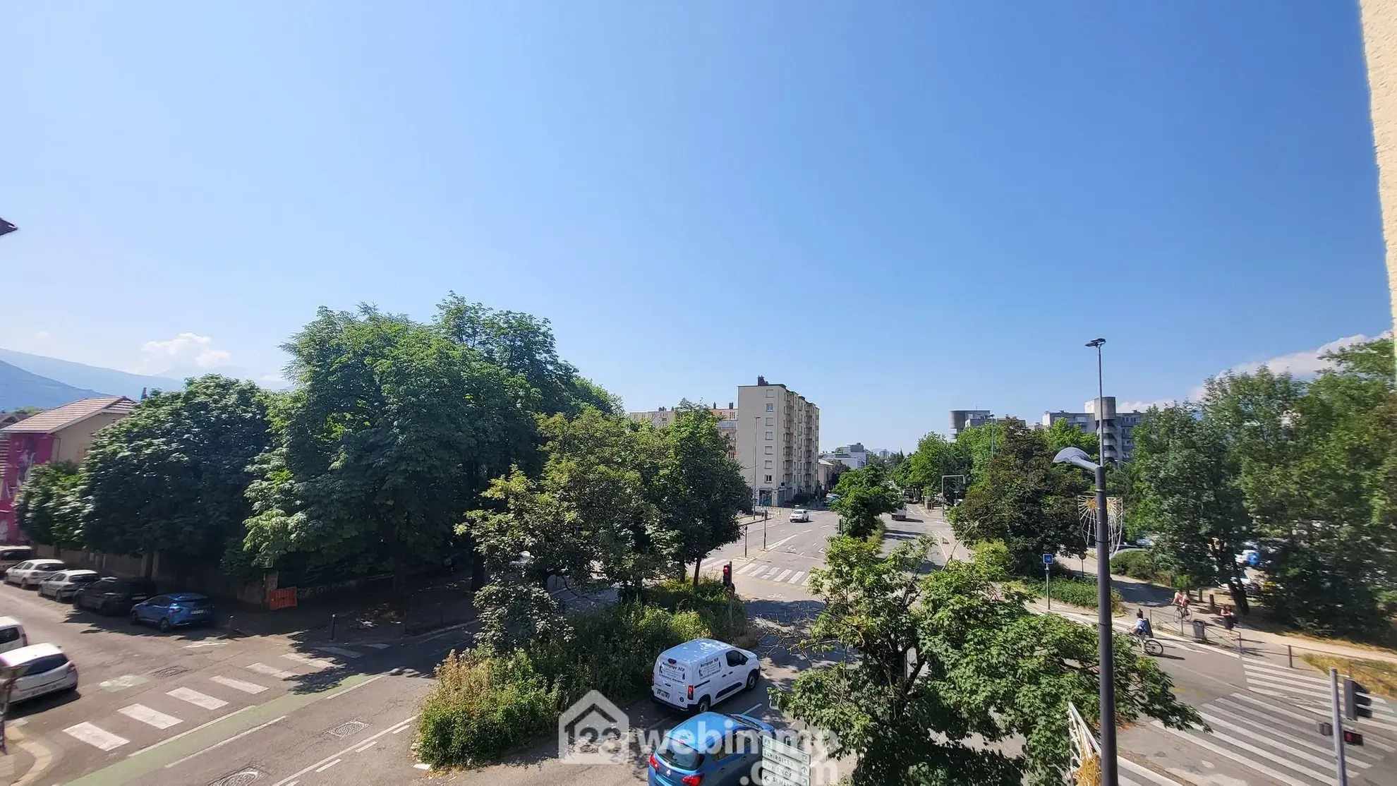 Achat appartement lumineux de 55 m² avec 2 balcons à Grenoble 