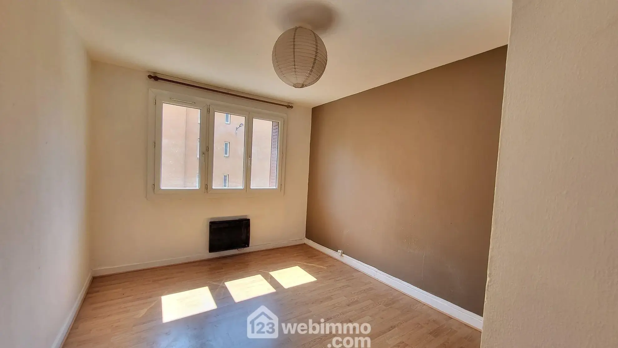 Achat appartement lumineux de 55 m² avec 2 balcons à Grenoble 