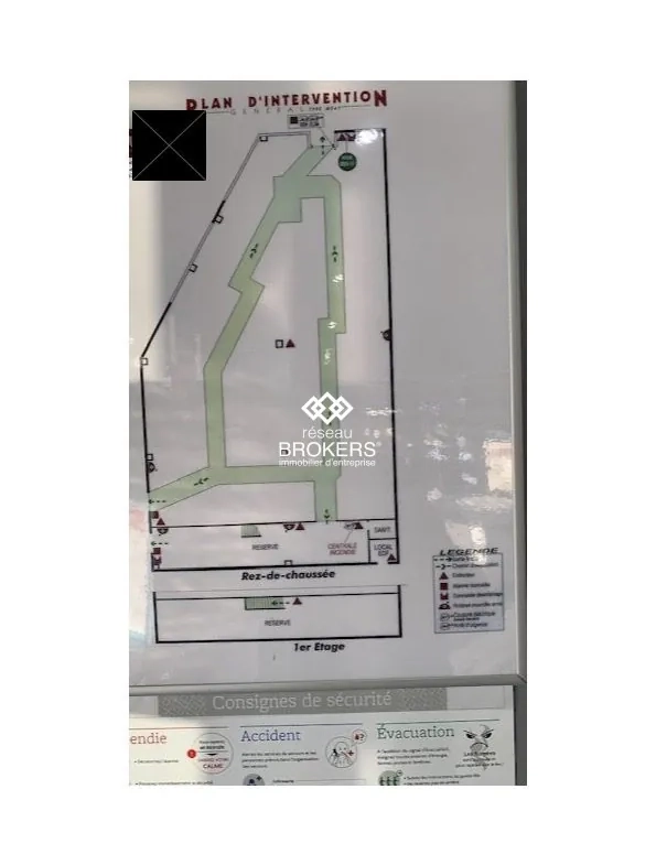 Fonds de commerce à vendre au Pontet - Local de 780 m² avec vitrine et excellente visibilité 