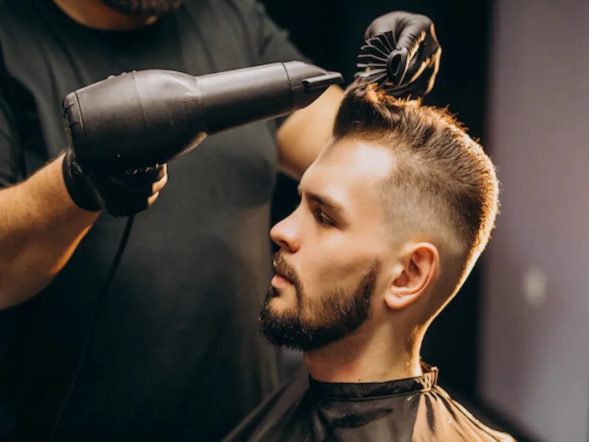 Salon de coiffure et barber à remettre à La Sarraz - Emplacement central et potentiel de croissance 