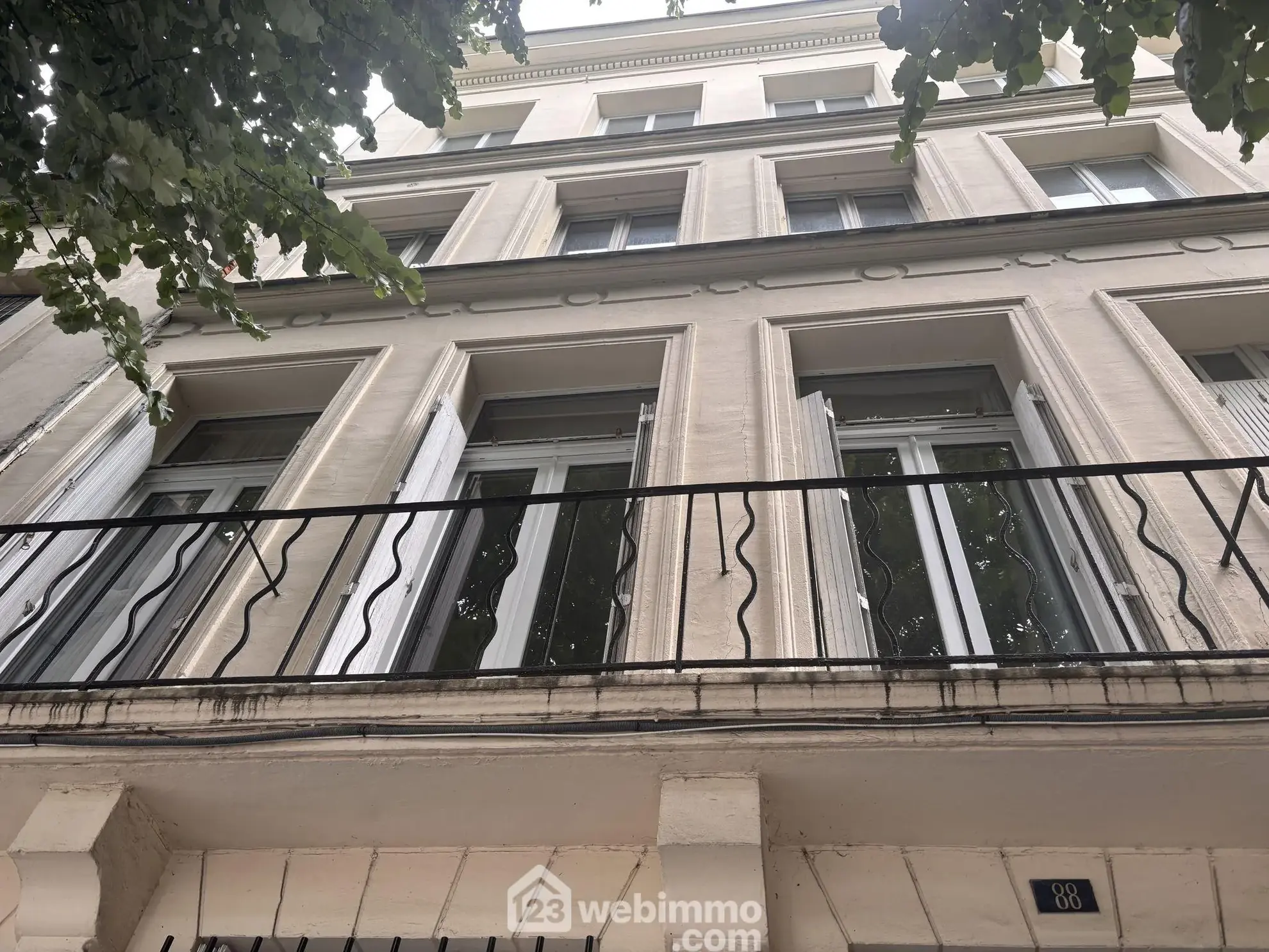 Lot de 2 studios meublés à vendre à Rouen Rive Droite, proximité gare 