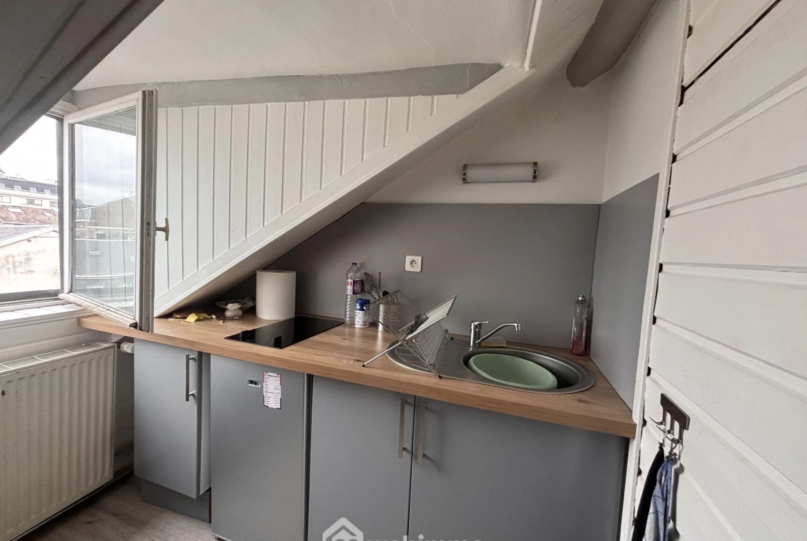 Lot de 2 studios meublés à vendre à Rouen Rive Droite, proximité gare 