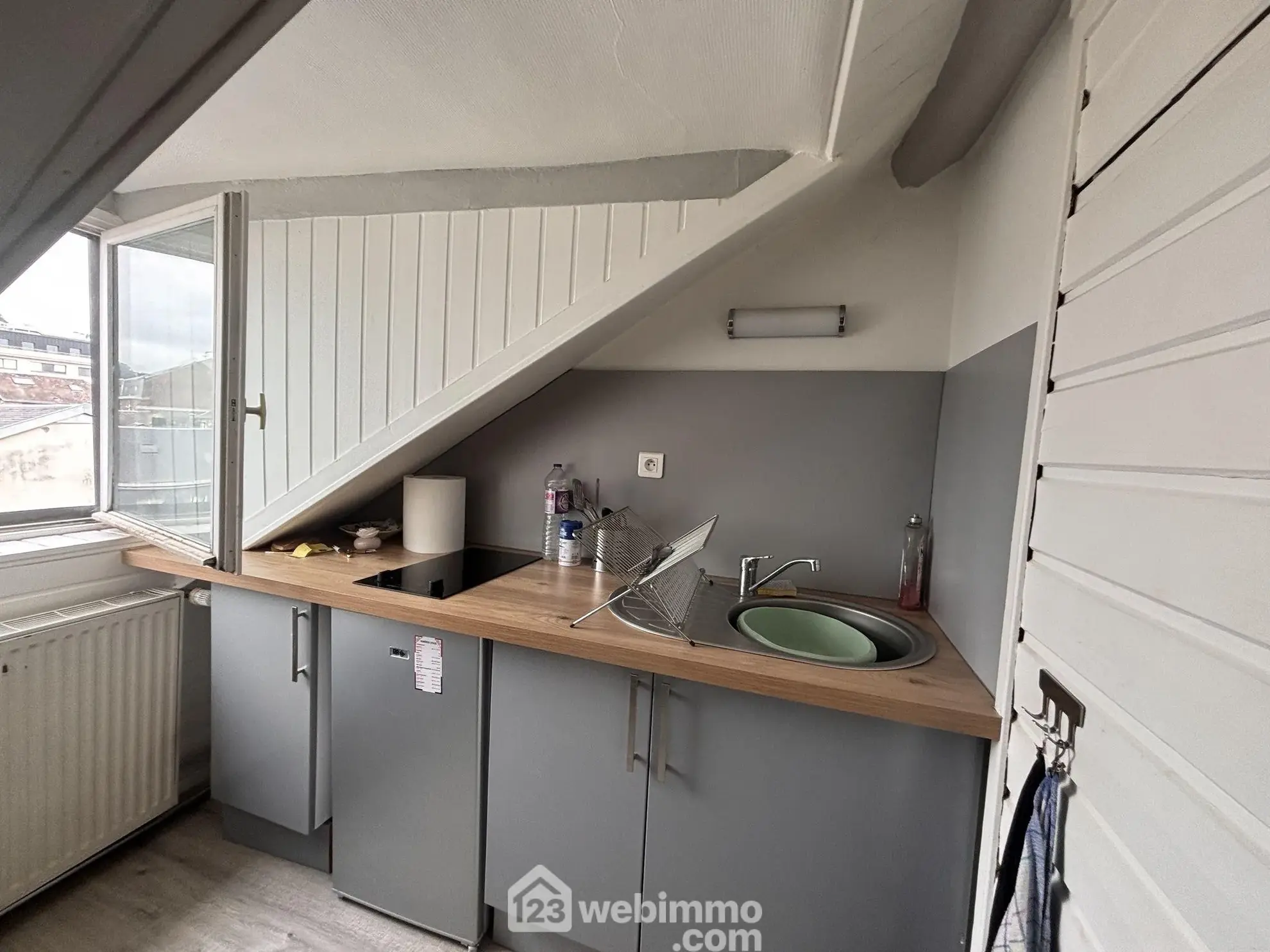 Lot de 2 studios meublés à vendre à Rouen Rive Droite, proximité gare 