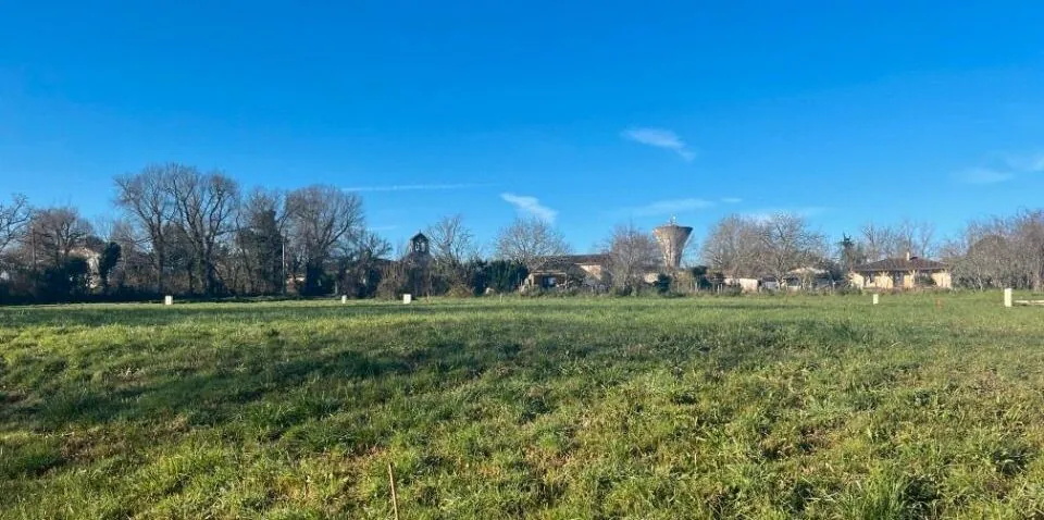Terrain constructible à Beauziac avec maison 3 chambres et garage à partir de 139 661 € 