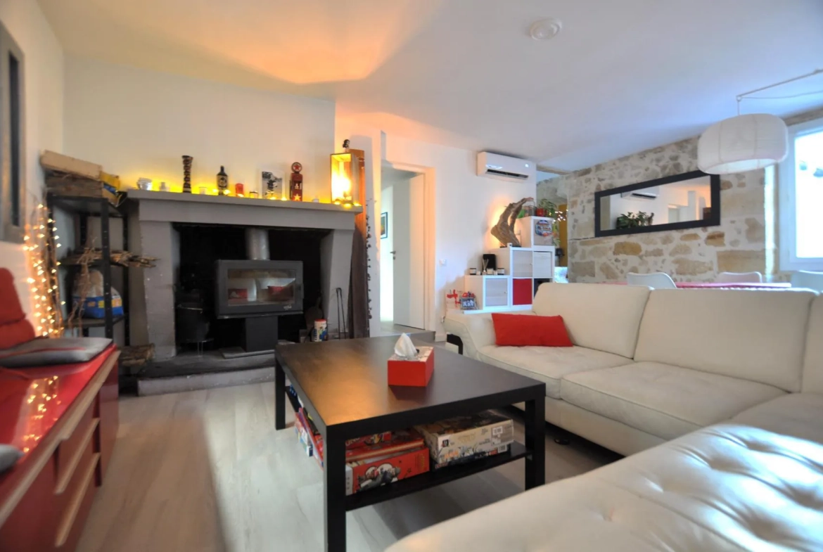 Maison à vendre à Lestiac-sur-Garonne avec 4 chambres, terrasse et garage 