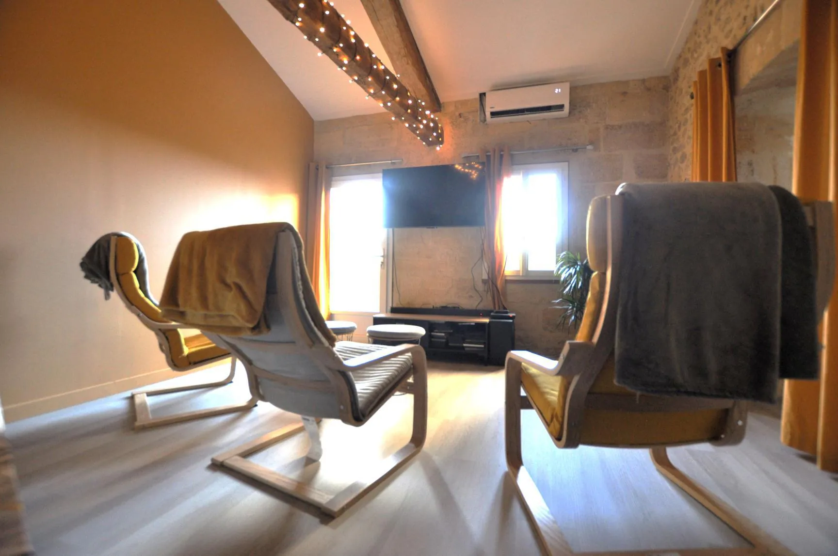 Maison à vendre à Lestiac-sur-Garonne avec 4 chambres, terrasse et garage 