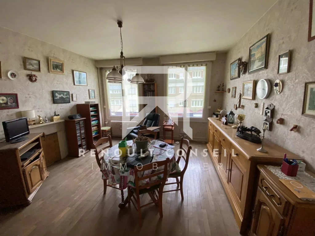 Appartement T3 rénovable de 73 m² à Rouen, proche Place Voltaire