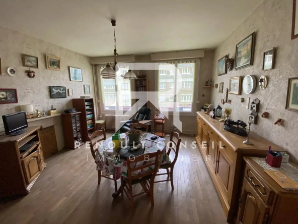 Appartement T3 rénovable de 73 m² à Rouen, proche Place Voltaire