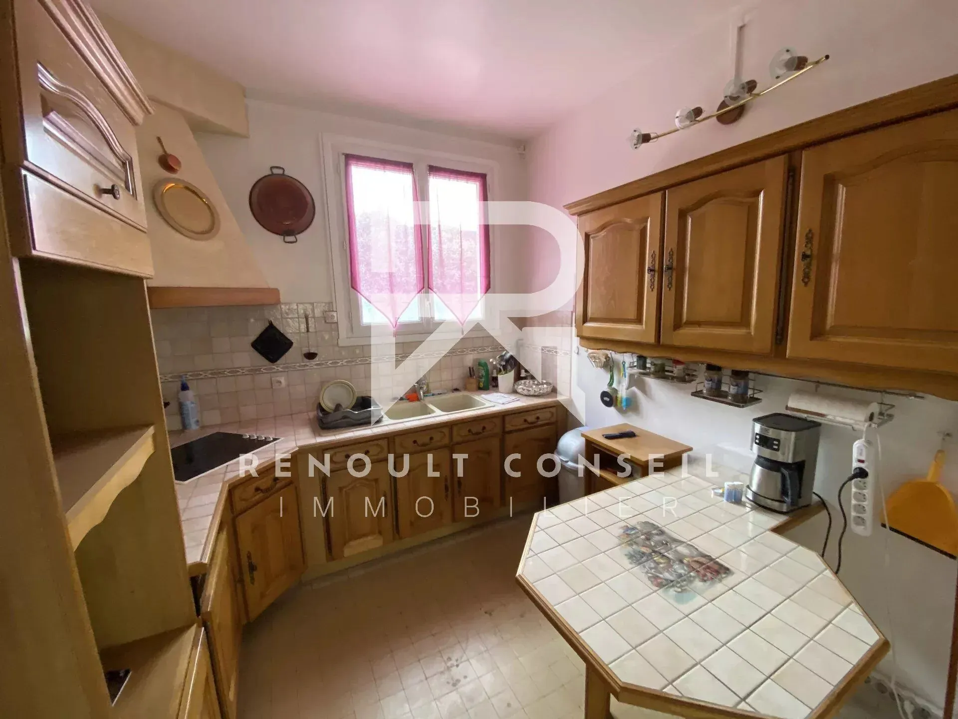 Appartement T3 rénovable de 73 m² à Rouen, proche Place Voltaire 