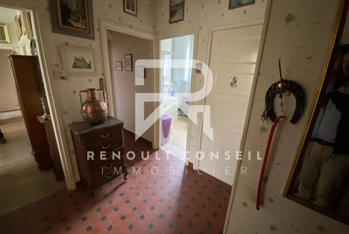 Appartement T3 rénovable de 73 m² à Rouen, proche Place Voltaire 